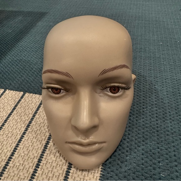 Female Mannequin Gray Grey Bald Head Halloween Prop - Picture 4 of 7